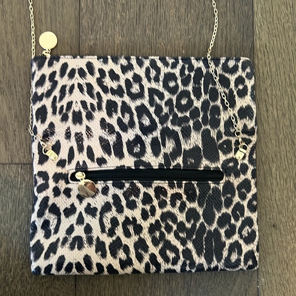 Lulu’s Wild Side Taupe Leopard Print Fold-Over Clutch - Picture 5 of 15